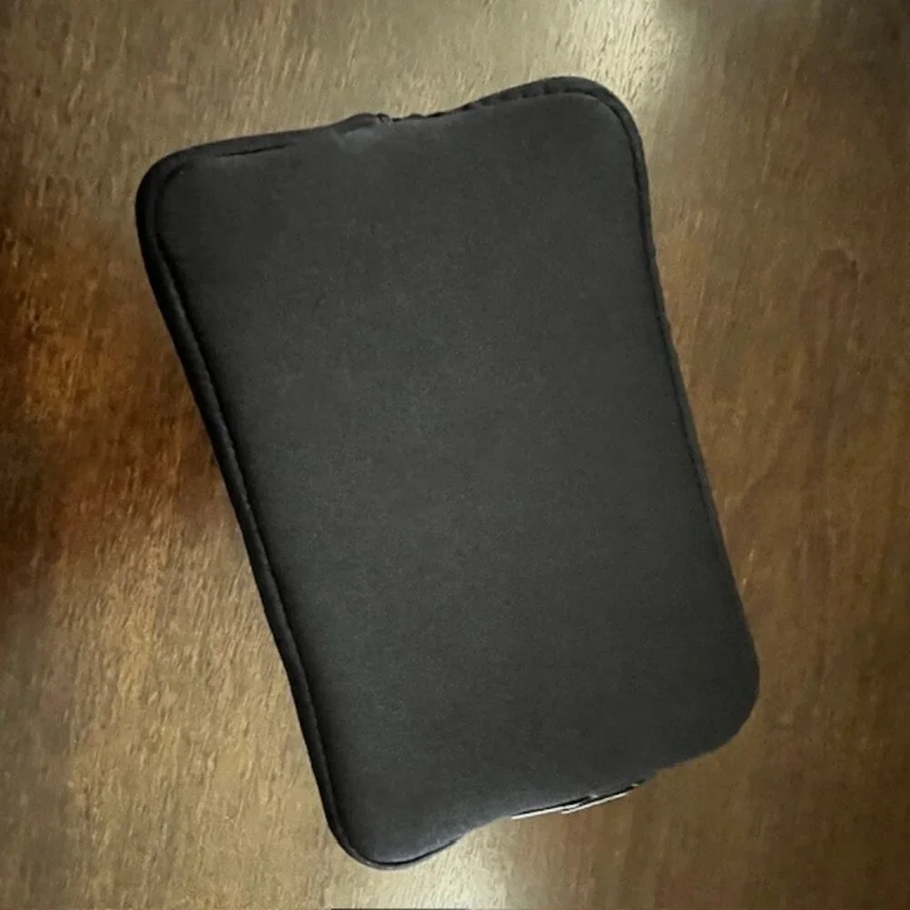 Belkin Padded Case Pouch Travel Bag Black Phone Electronics Gaming